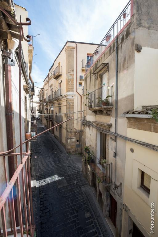 La Rosa Antica Panzió Caltagirone Kültér fotó
