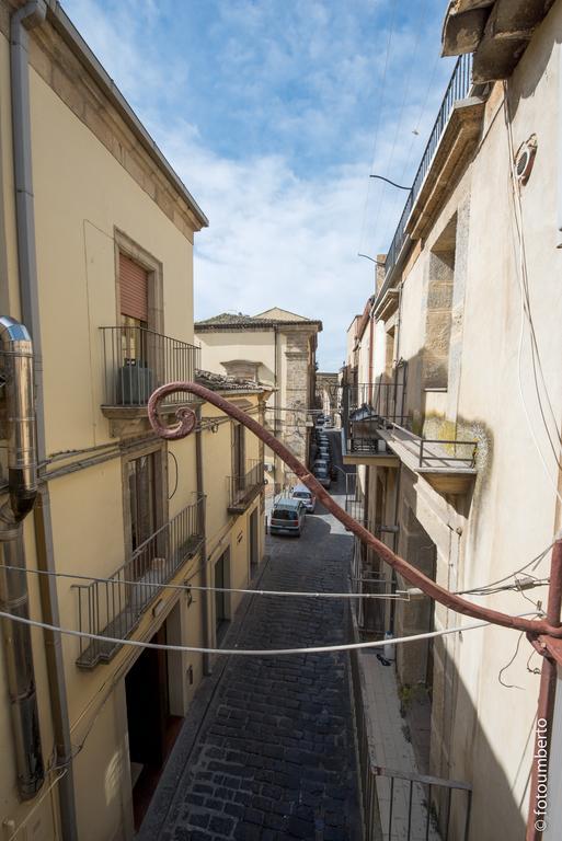 La Rosa Antica Panzió Caltagirone Kültér fotó